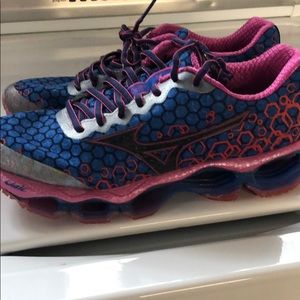 Mizuno running shoes